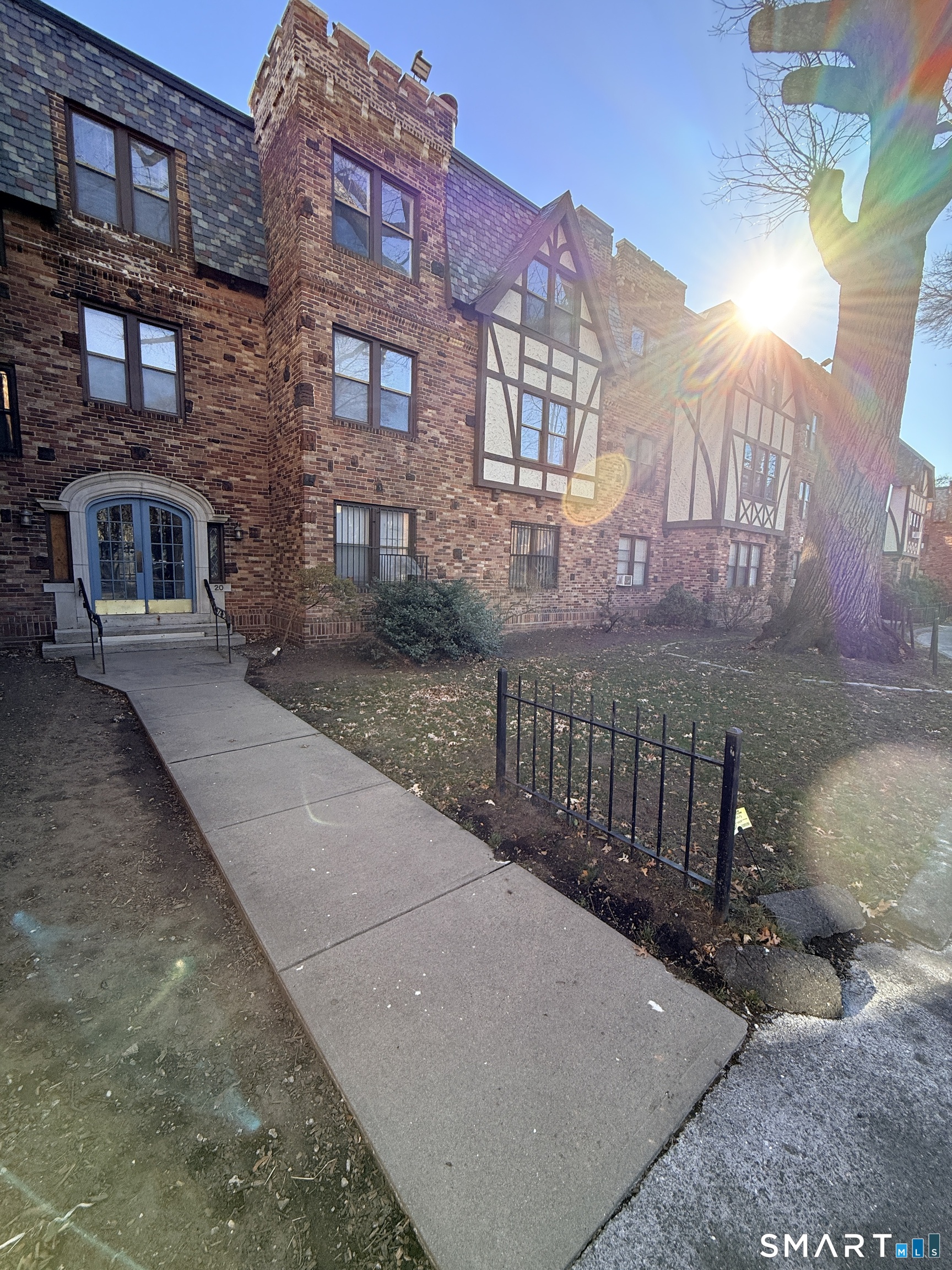 16 Townley Street Hartford CT 06105