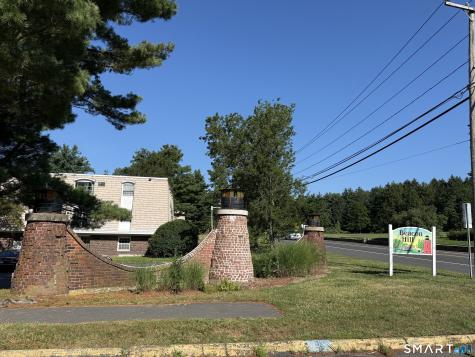 1186 Middle West Turnpike Manchester CT 06040
