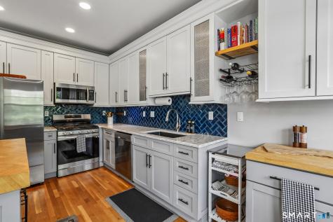 27 Maura Lane Danbury CT 06811