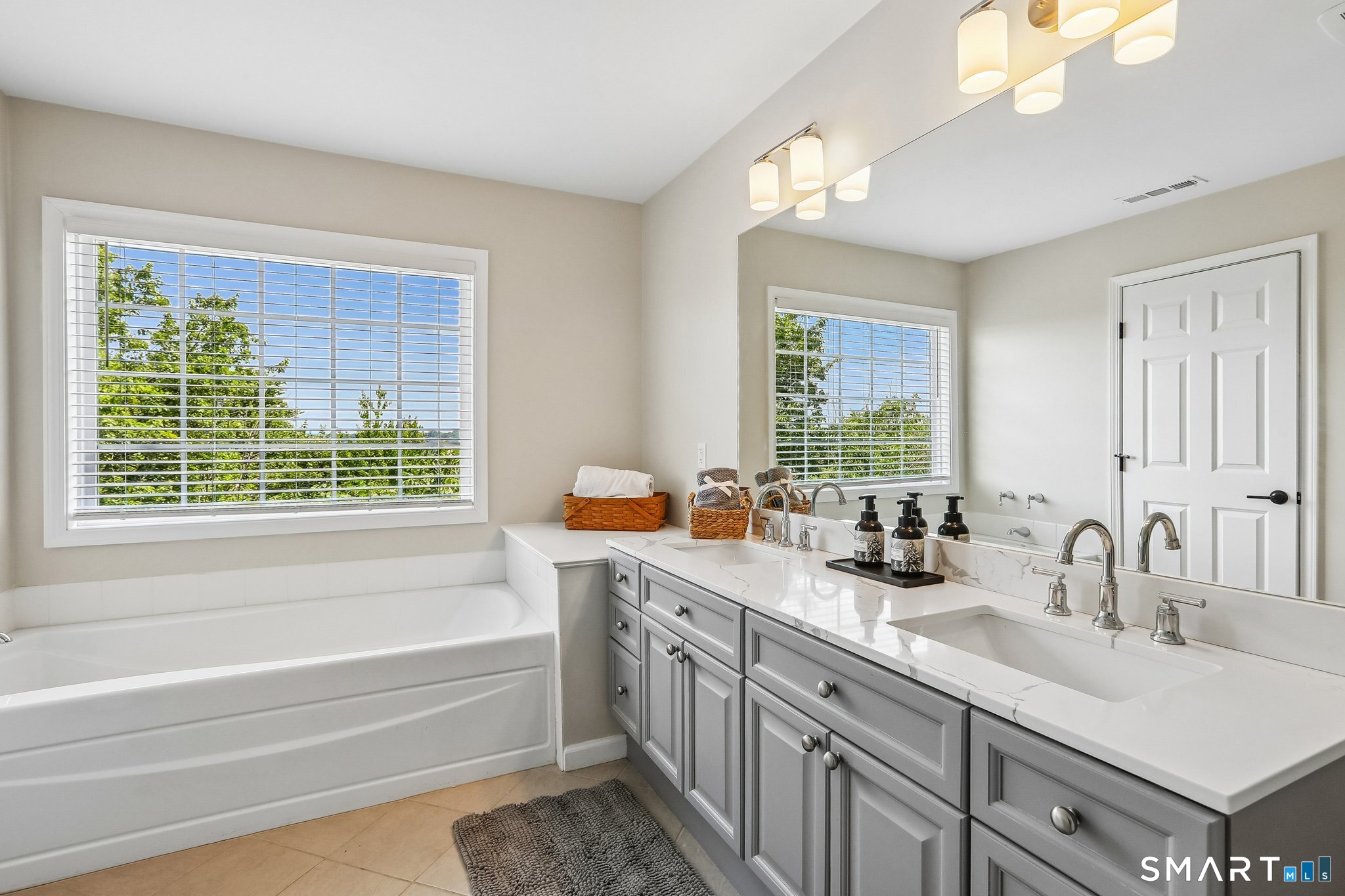 27 Maura Lane Danbury CT 06811