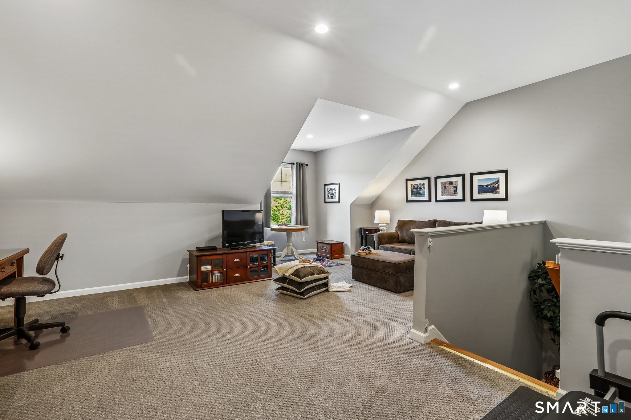 27 Maura Lane Danbury CT 06811
