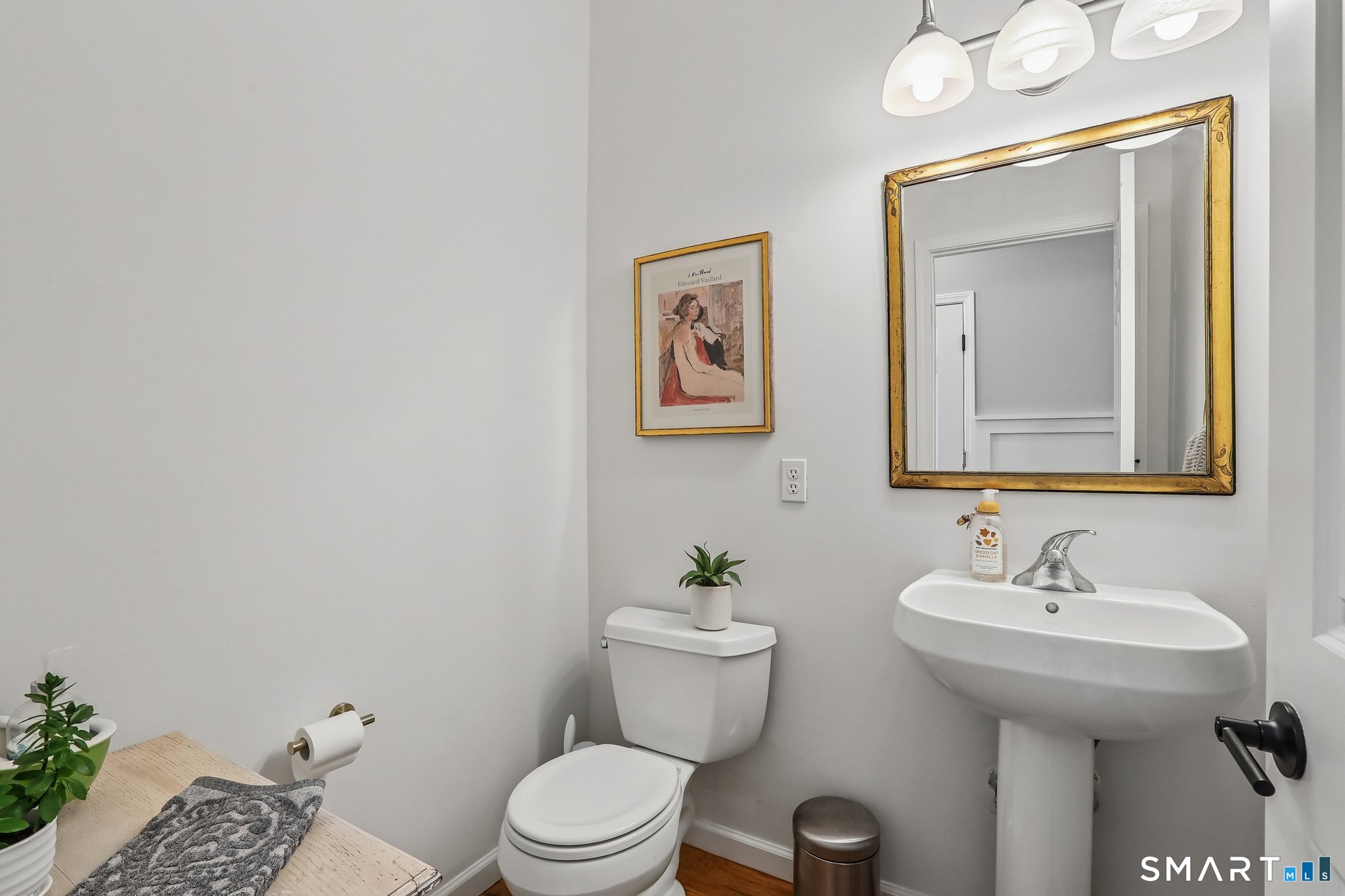 27 Maura Lane Danbury CT 06811