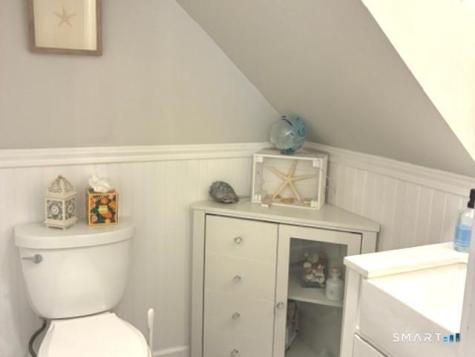 84 Mohawk Trail Guilford CT 06437