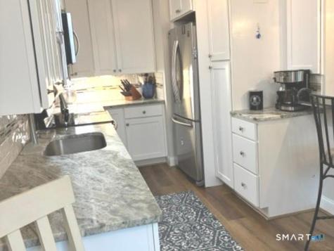 84 Mohawk Trail Guilford CT 06437
