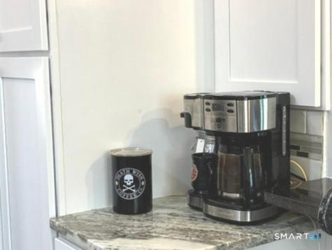 84 Mohawk Trail Guilford CT 06437