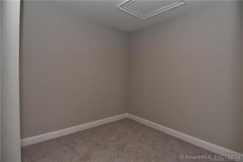 47 Village Crossing East Lyme CT 06357