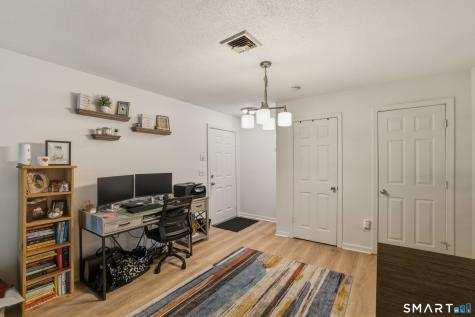 8 Concorde Way Windsor Locks CT 06096