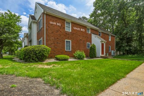 8 Concorde Way Windsor Locks CT 06096