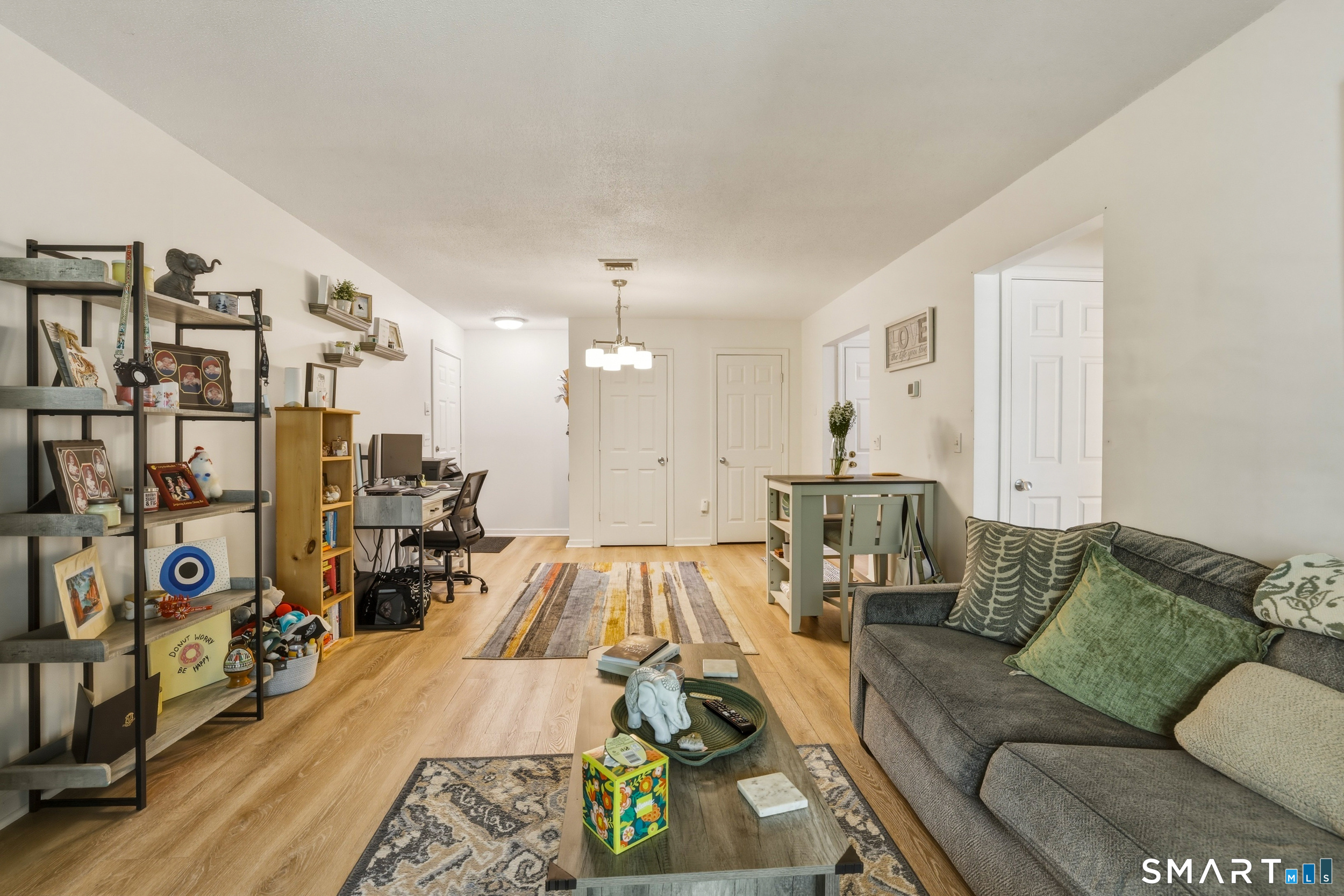 8 Concorde Way Windsor Locks CT 06096