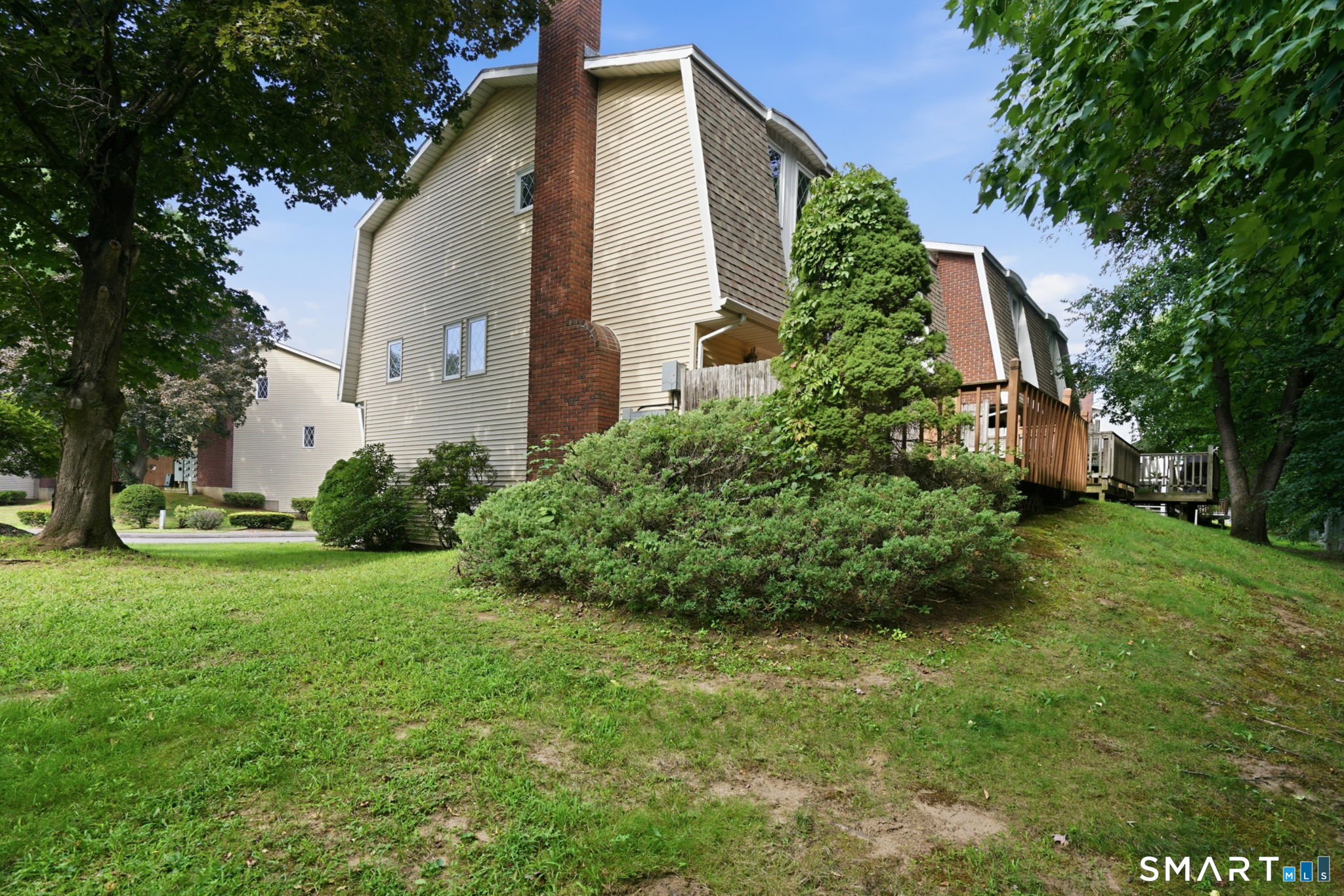 18 Northbrook Court East Hartford CT 06108
