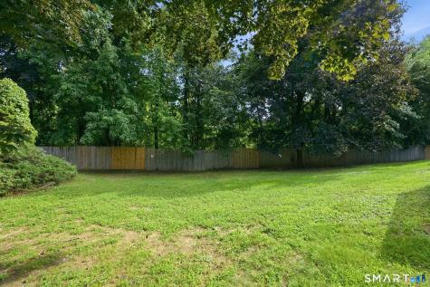 18 Northbrook Court East Hartford CT 06108