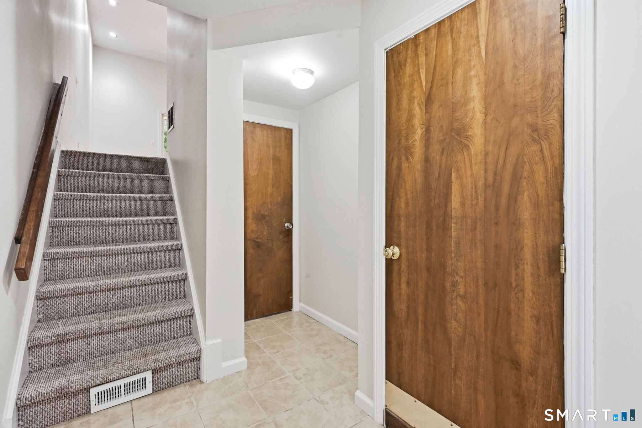 18 Northbrook Court East Hartford CT 06108