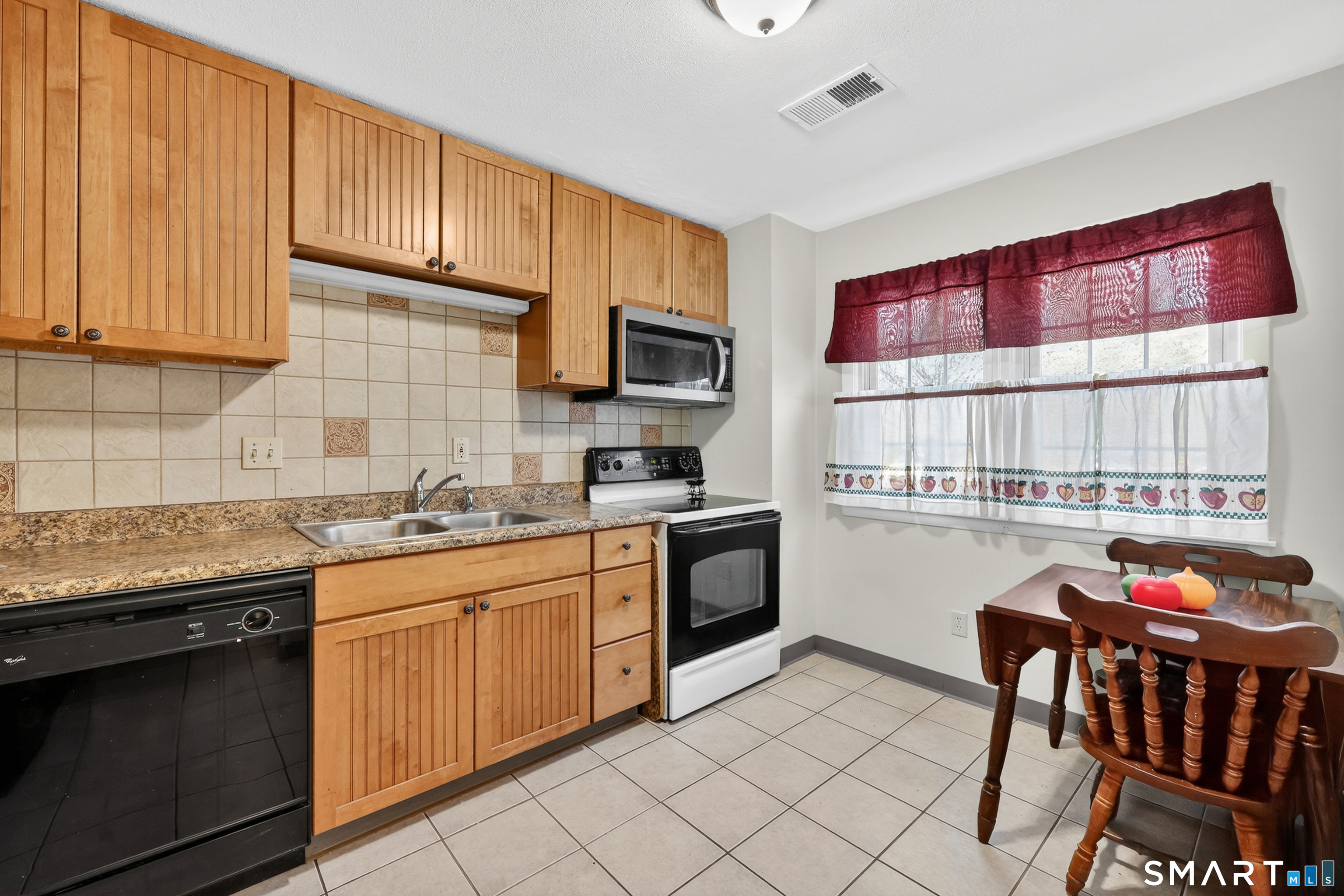 E6 Bradley Circle Enfield CT 06082