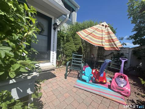 614 Longfellow Drive Branford CT 06405