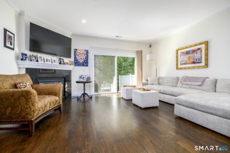 4 Caryns Way Norwalk CT 06851