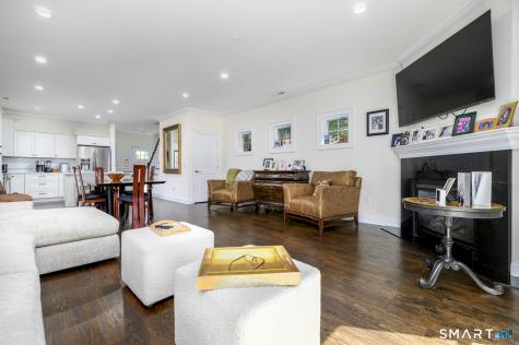 4 Caryns Way Norwalk CT 06851