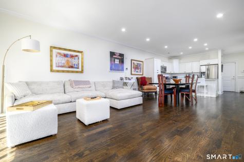 4 Caryns Way Norwalk CT 06851
