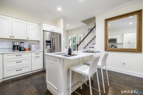 4 Caryns Way Norwalk CT 06851