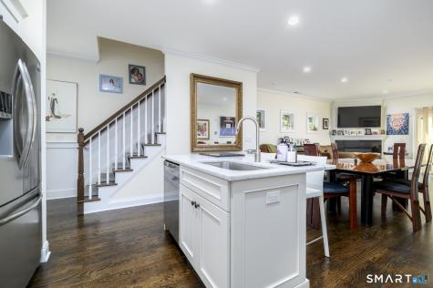 4 Caryns Way Norwalk CT 06851