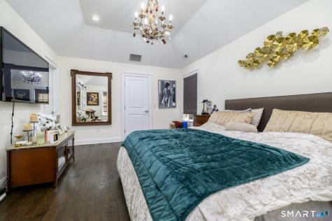 4 Caryns Way Norwalk CT 06851
