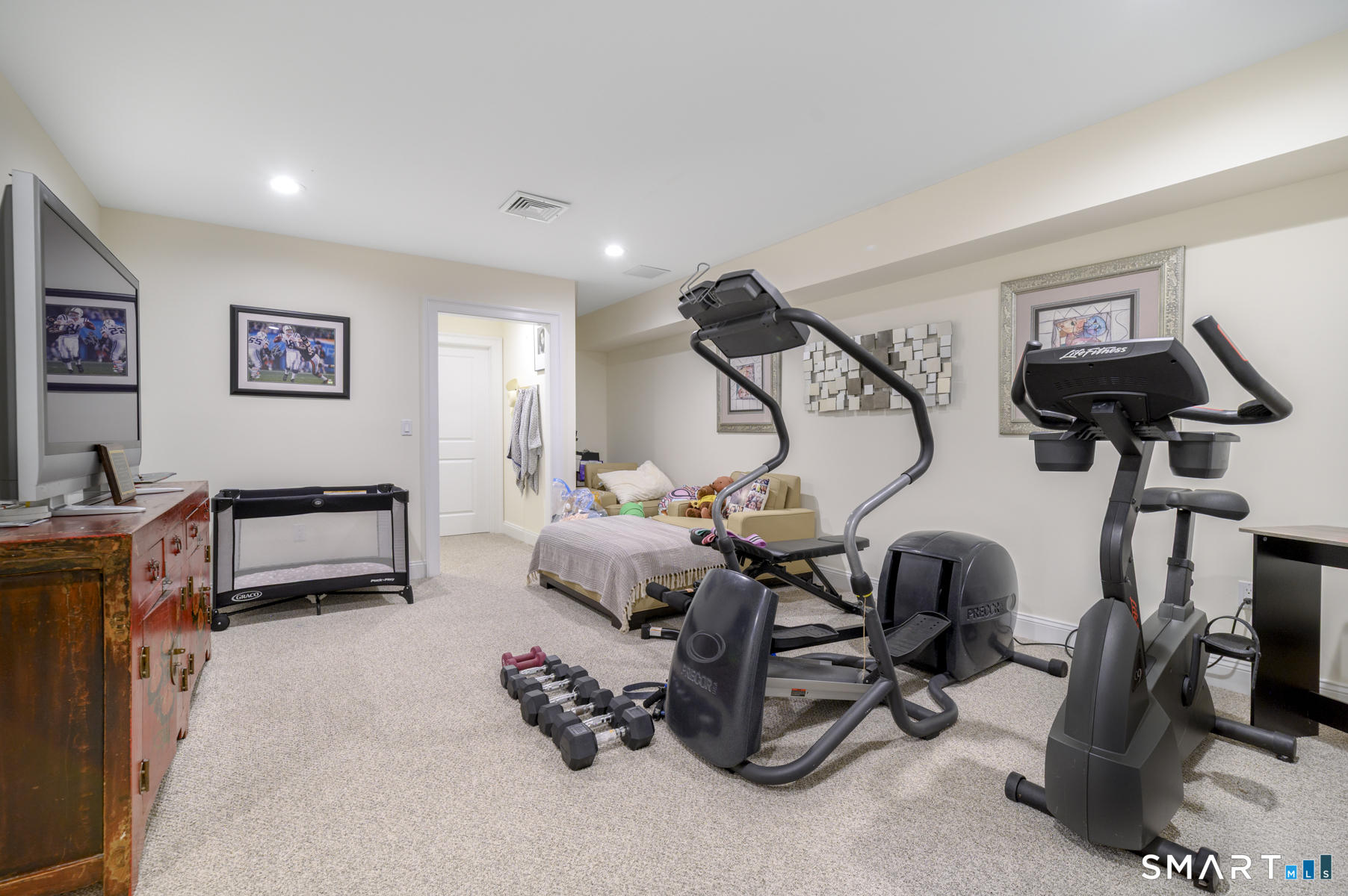 4 Caryns Way Norwalk CT 06851