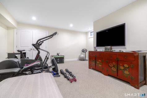 4 Caryns Way Norwalk CT 06851