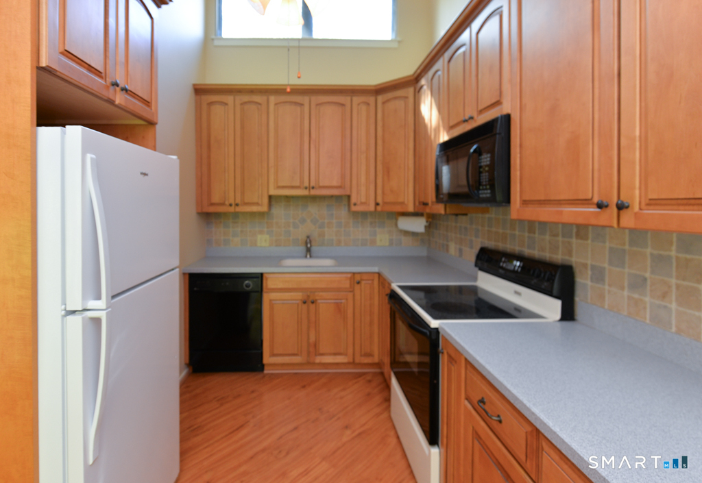 738 Heritage Village Southbury CT 06488