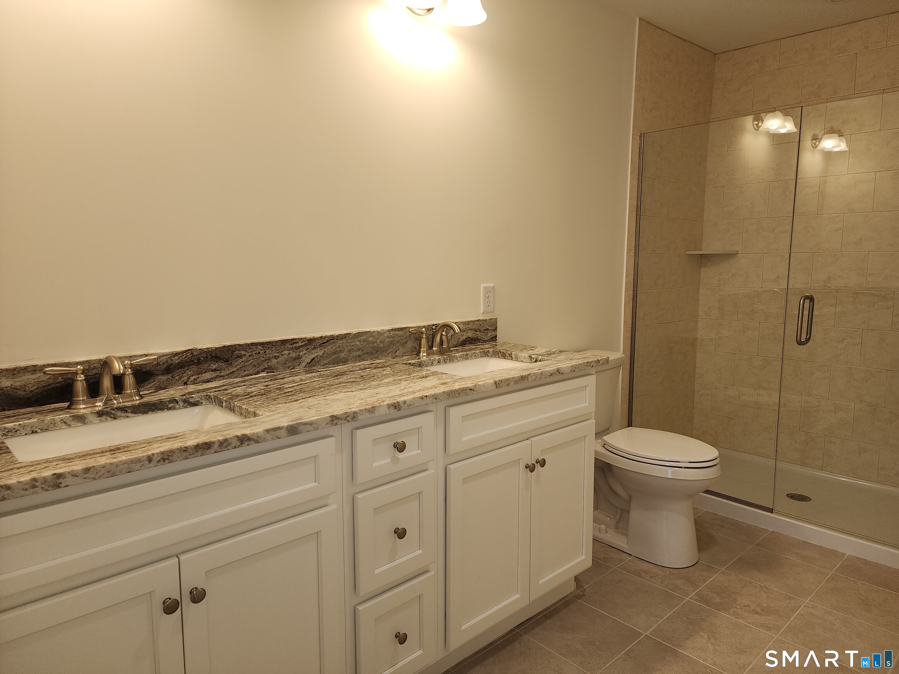 22 Lombard Circle North Haven CT 06473