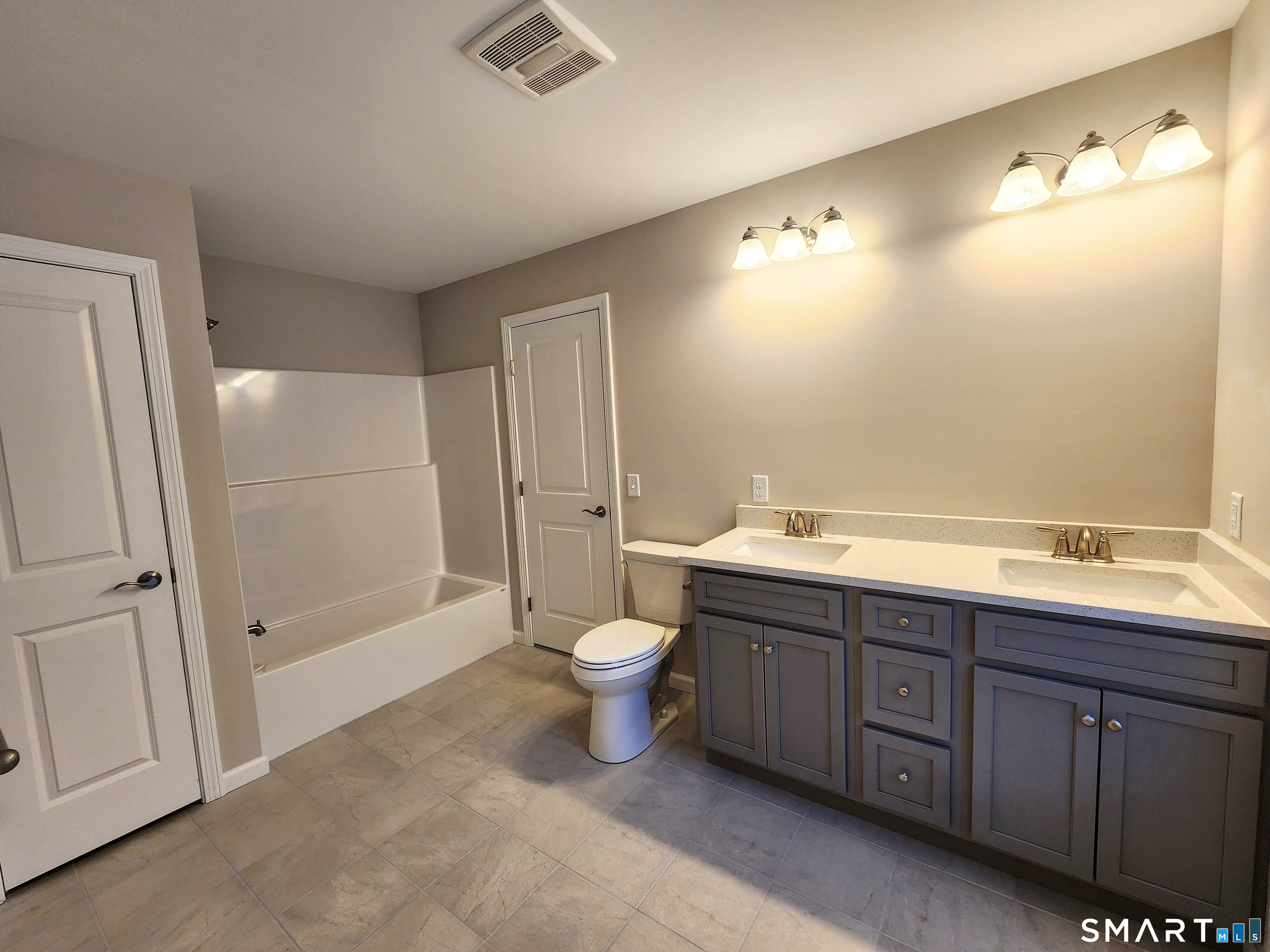 22 Lombard Circle North Haven CT 06473