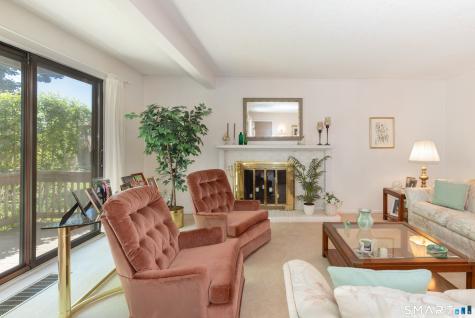 22 Heritage Village Southbury CT 06488