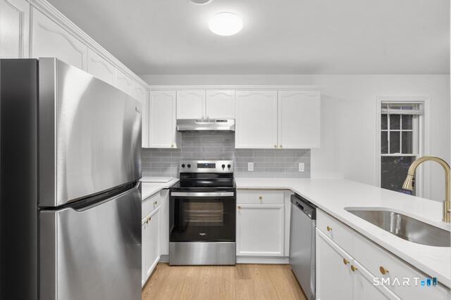 468 Main Street East Lyme CT 06357