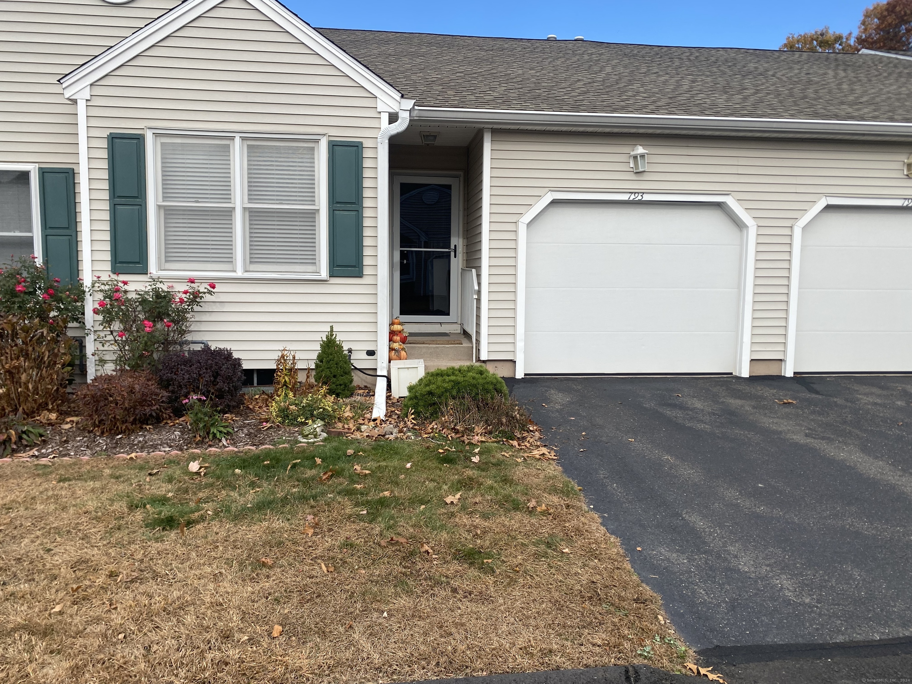 793 Berry Patch Way Southington CT 06489
