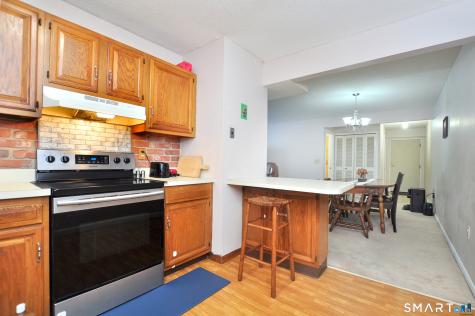 703 Twin Circle Drive South Windsor CT 06074