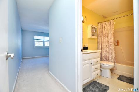 703 Twin Circle Drive South Windsor CT 06074