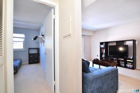 703 Twin Circle Drive South Windsor CT 06074