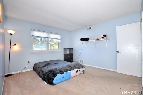 703 Twin Circle Drive South Windsor CT 06074