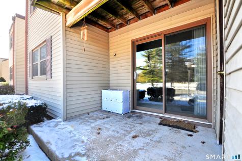 703 Twin Circle Drive South Windsor CT 06074