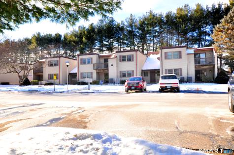 703 Twin Circle Drive South Windsor CT 06074