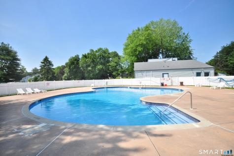 703 Twin Circle Drive South Windsor CT 06074