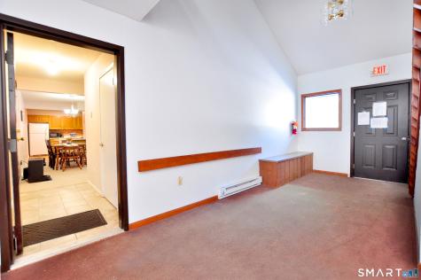 703 Twin Circle Drive South Windsor CT 06074