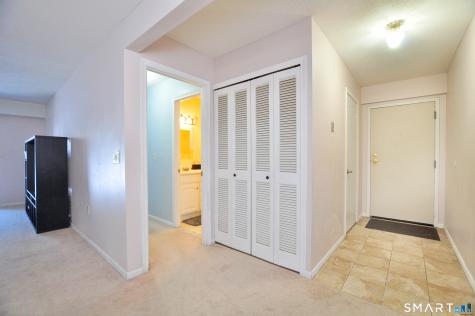 703 Twin Circle Drive South Windsor CT 06074