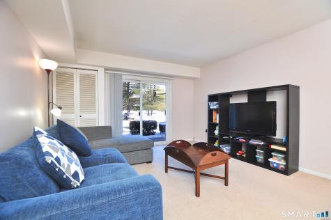 703 Twin Circle Drive South Windsor CT 06074