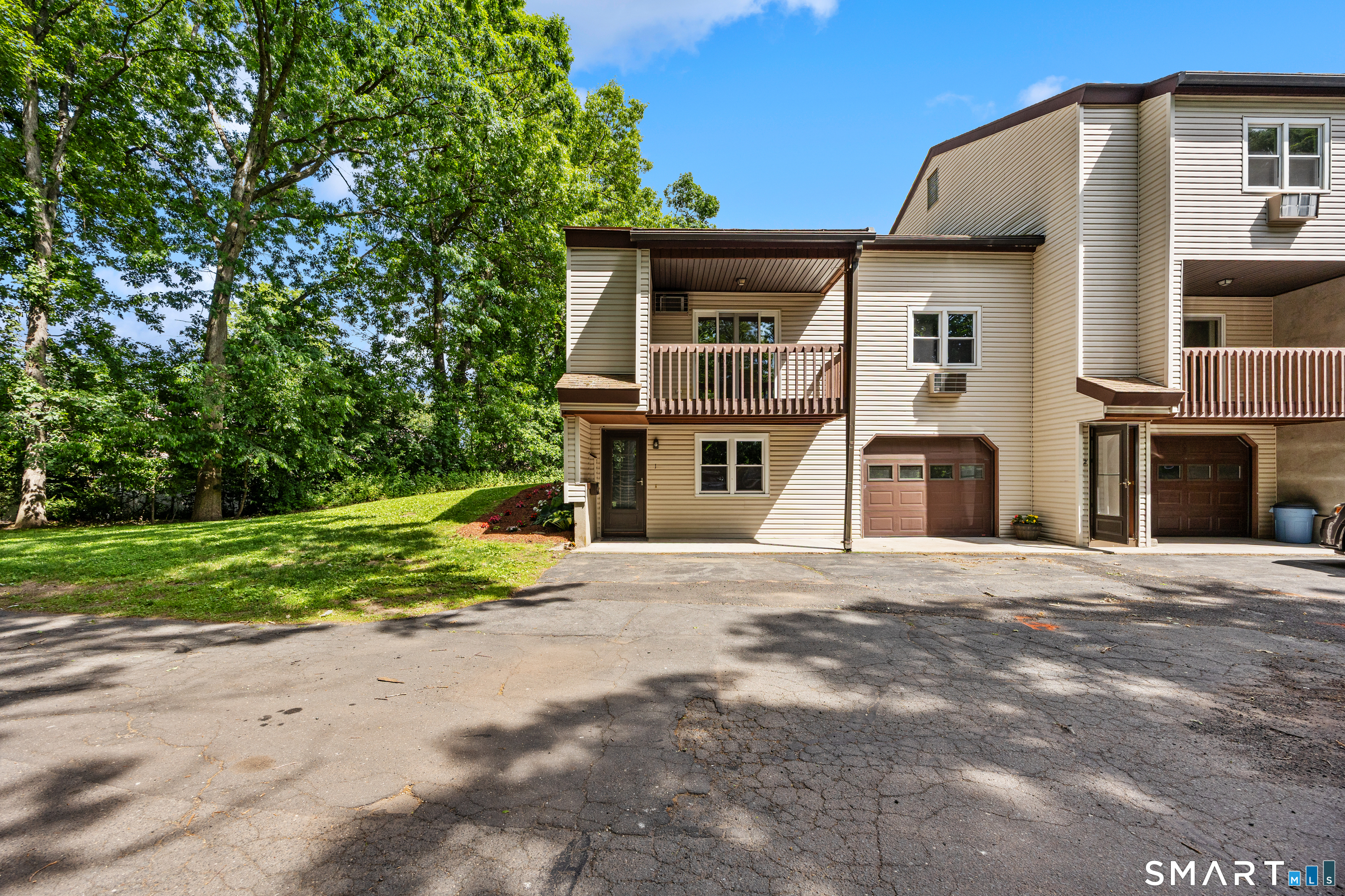 23 Hart Place Plainville CT 06062