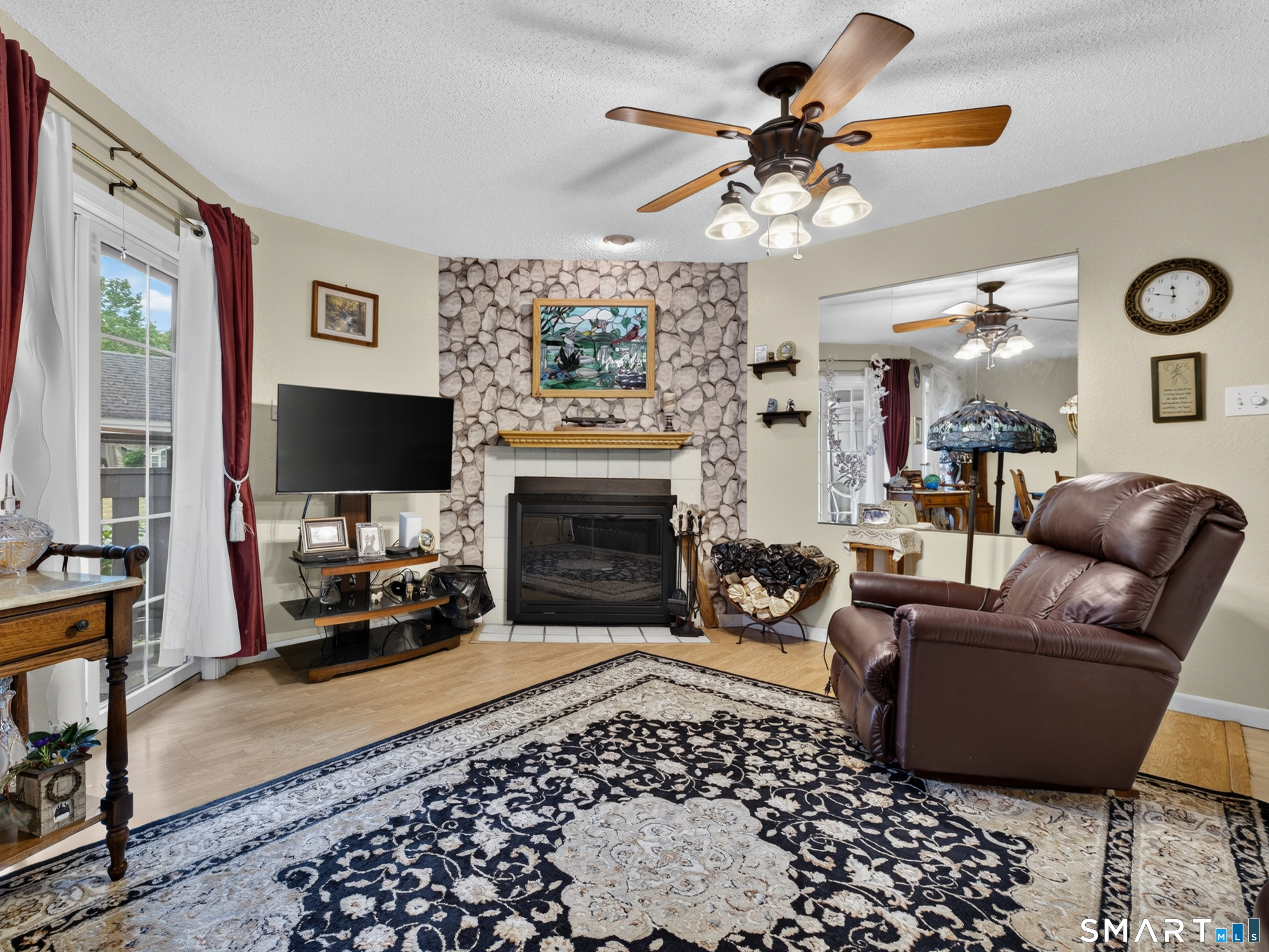 87 Leafwood Lane Groton CT 06340
