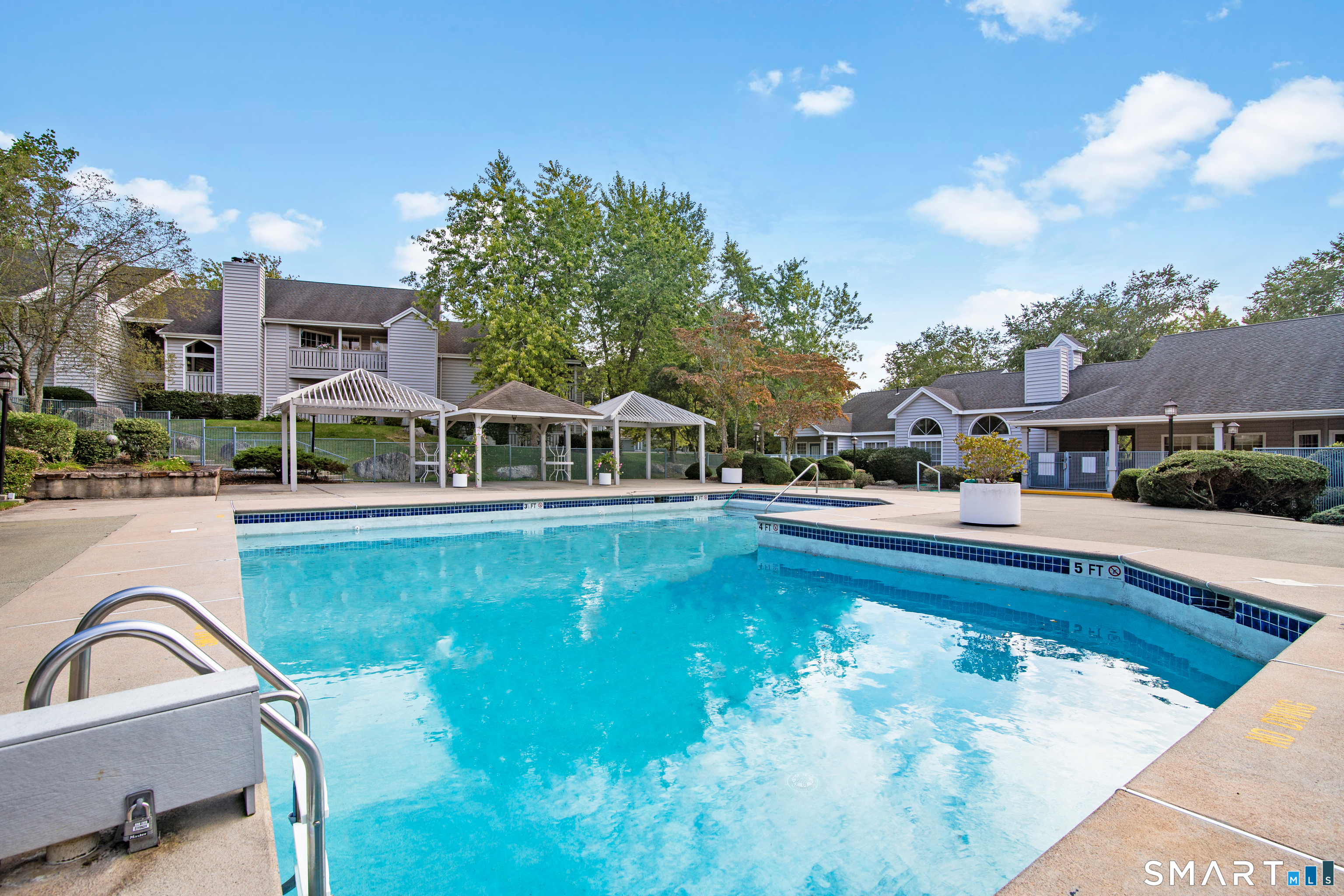 87 Leafwood Lane Groton CT 06340