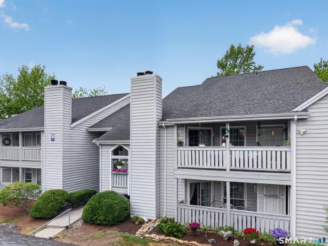 87 Leafwood Lane Groton CT 06340