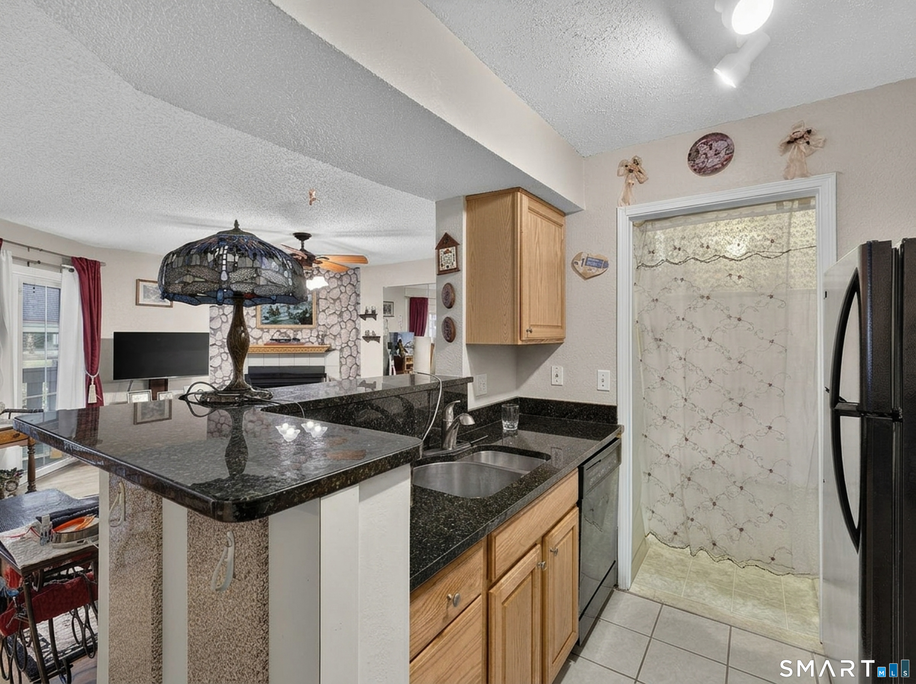 87 Leafwood Lane Groton CT 06340