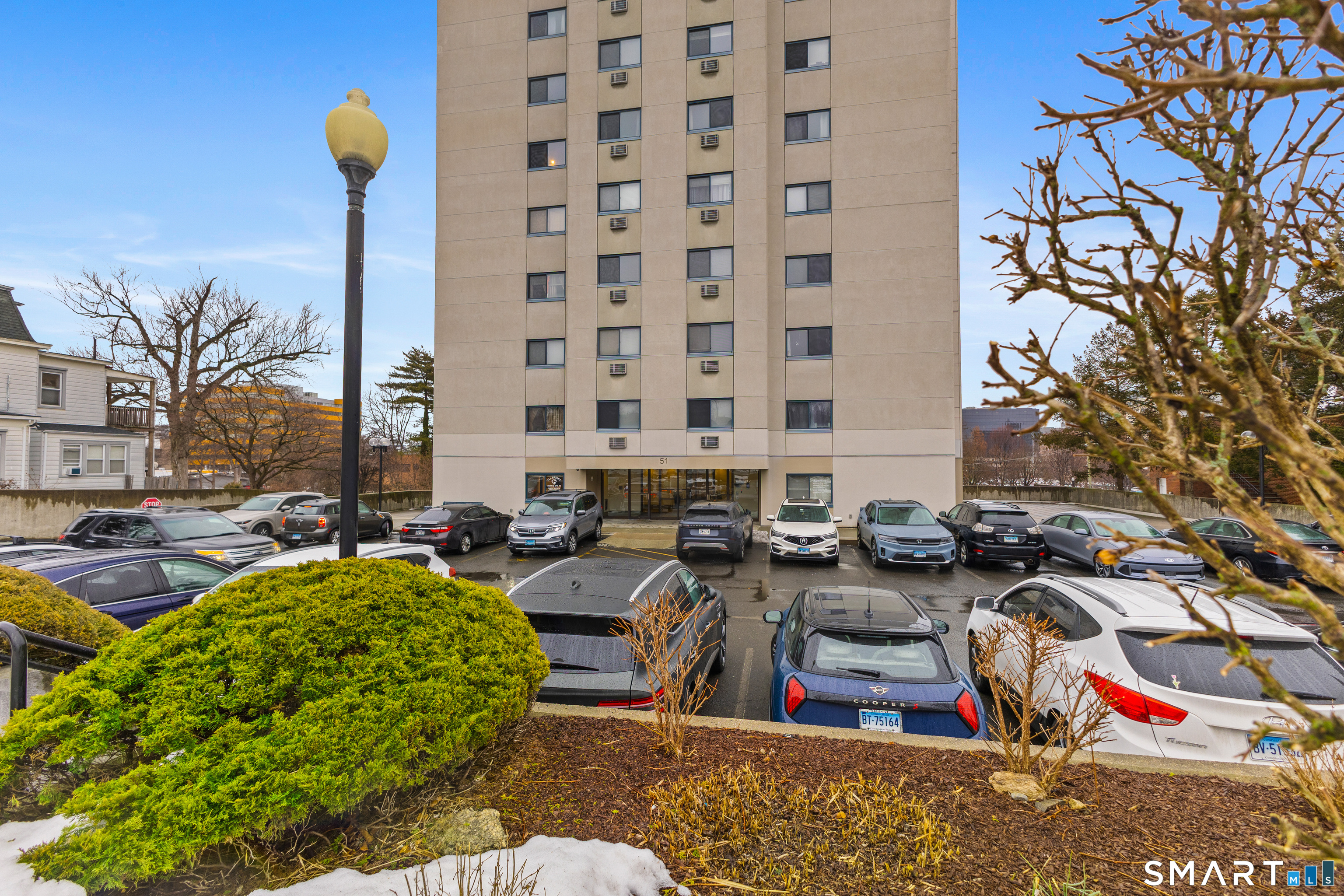 Stamford CT, 51 Schuyler Avenue, Unit APT 7E