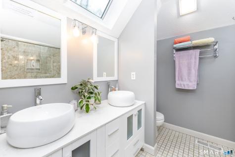 8 Whitward Place Windsor CT 06095