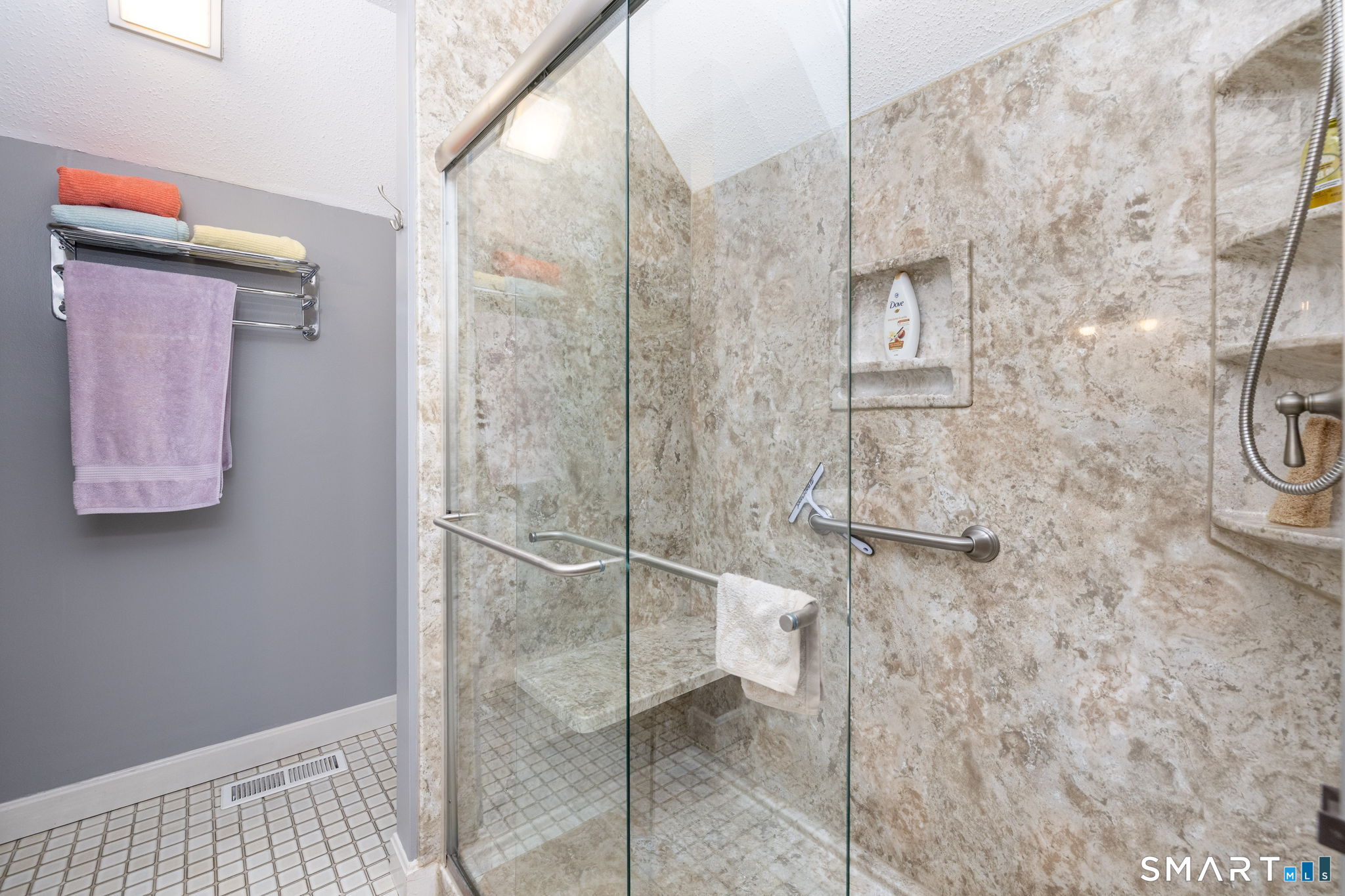8 Whitward Place Windsor CT 06095